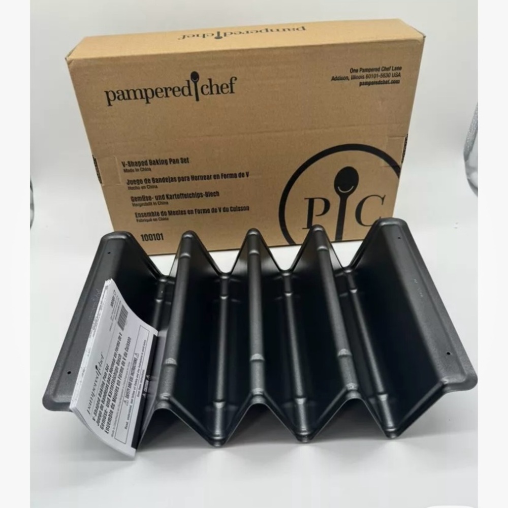 Pampered Chef V Shaped Baking Pan Set 100101 Non Stick Taco Shells Chips NIB